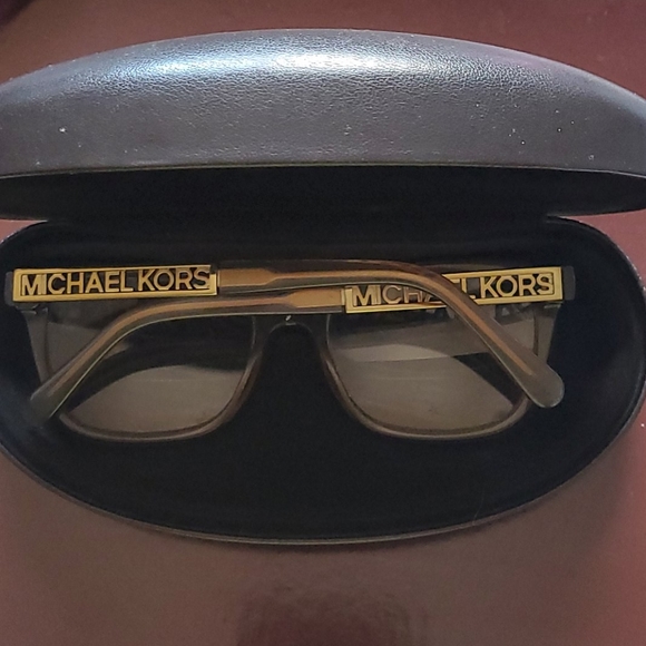 MICHAEL KORS